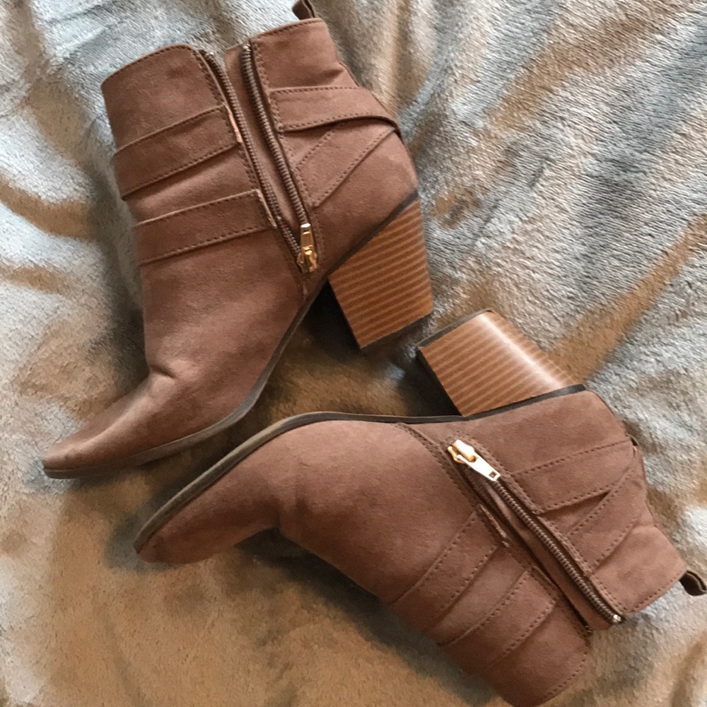 Grey booties - Picture 3 of 5